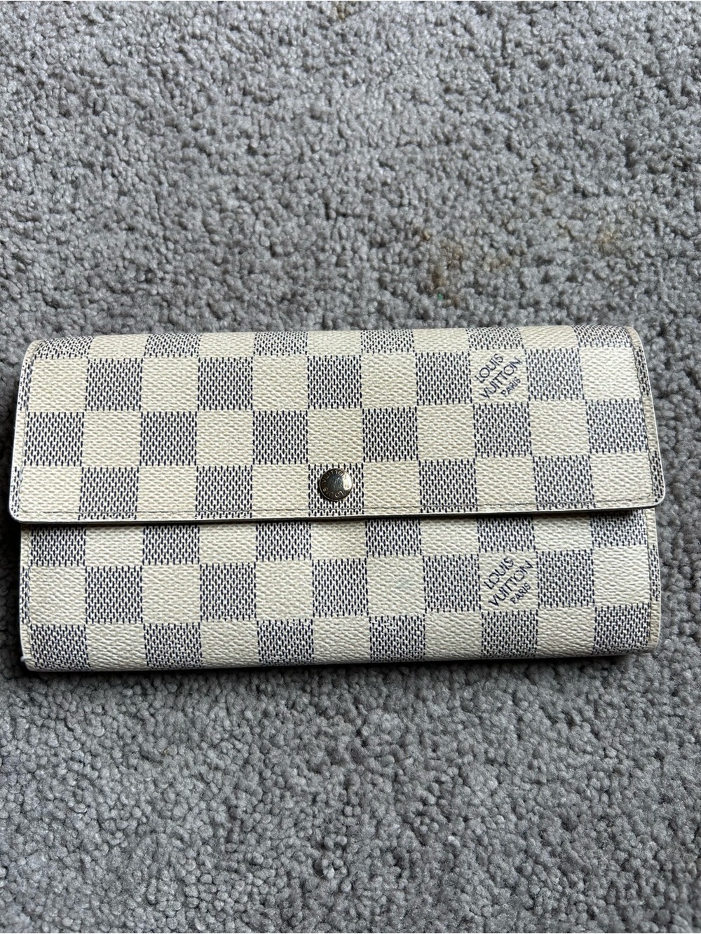 Authentic Louis Vuitton Damier Azur Sarah Wallet - Cream and Gray